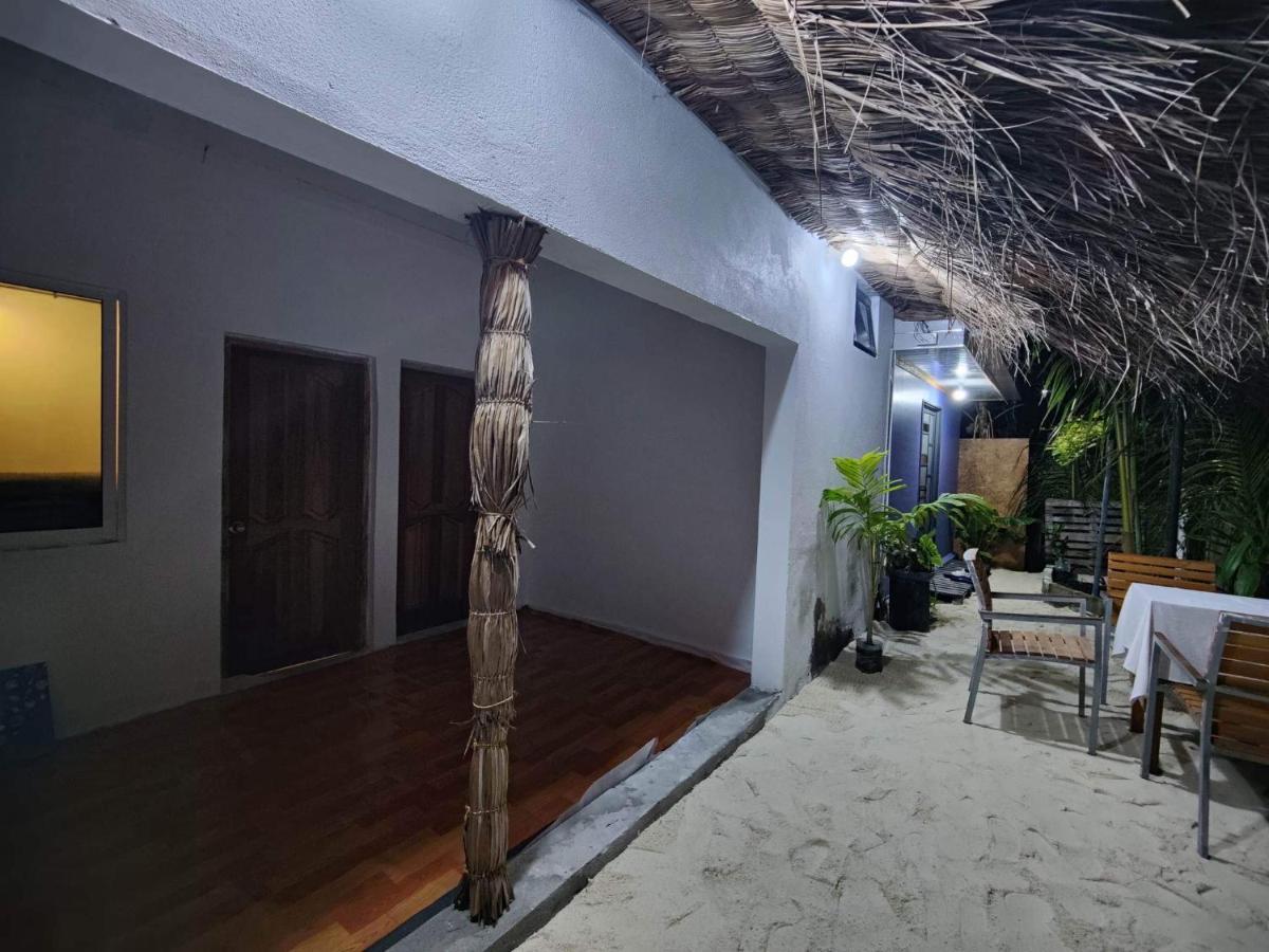 Rashuthere Maldives Rasdhoo Exteriör bild