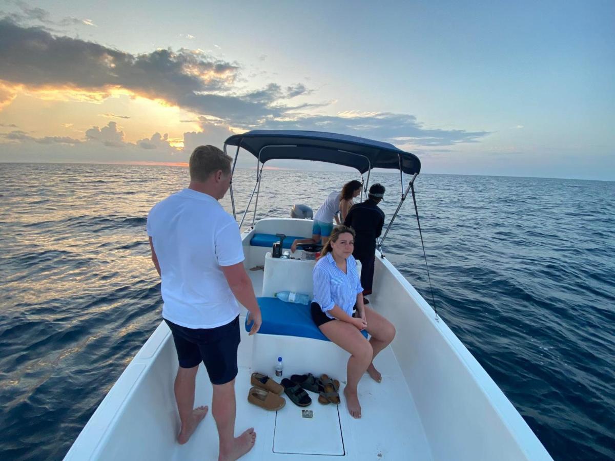 Rashuthere Maldives Rasdhoo Exteriör bild